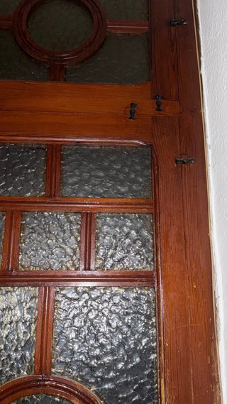 Puerta antigua madera maciza con cristales