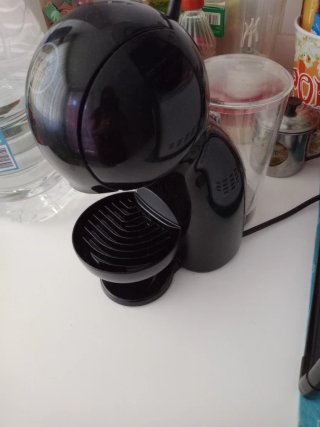 Cafetera Dolce Gusto Krups Negra
