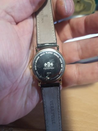 Reloj Festina Negro y Dorado