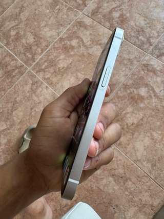 iPhone 13 128GB bateria 88%