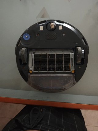 Roomba 650 para piezas (sin batería)