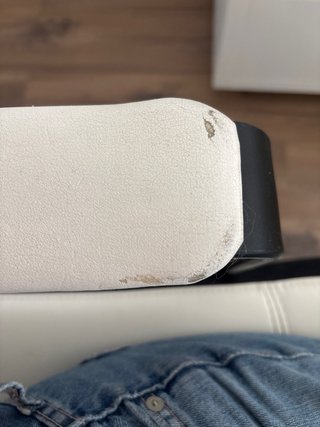 Silla de oficina giratoria hueso y negro
