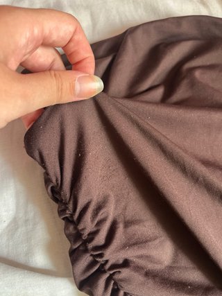 Falda Zara larga marrón adorno concha