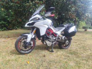 Ducati Multistrada 1200S Blanca