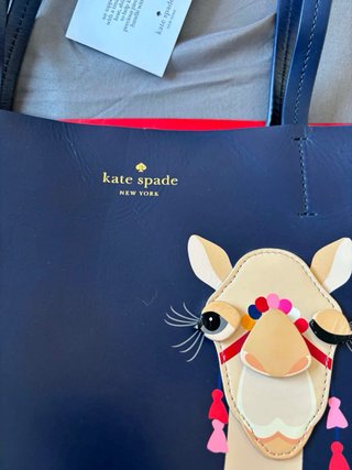 Bolso Kate Spade Azul con Diseño de Camello