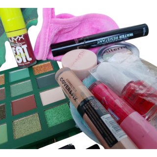 Lote Maquillaje Cien, NYX, Coverfix, Cappuvini