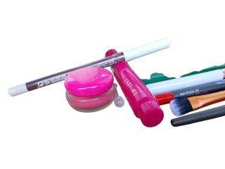 Lote Maquillaje Cien, NYX, Coverfix, Cappuvini