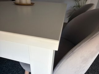 Conjunto Comedor: Mesa Extensible + 4 sillas