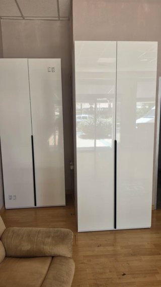 Armario blanco Brillo con puertas