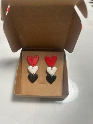 Pendientes artesanales de corazón