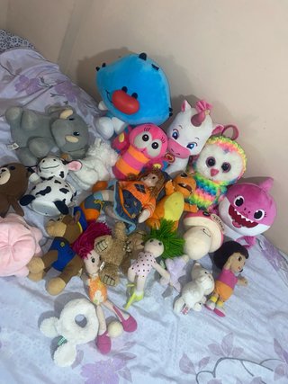Lote de peluches variados
