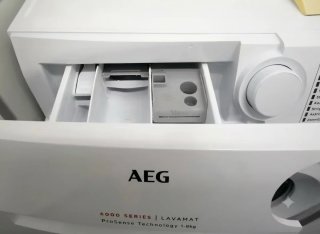 Lavadora AEG 8kg 1200rpm