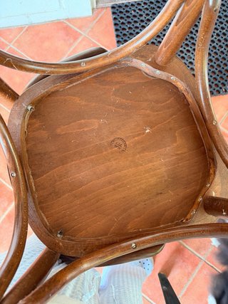 Sillón vintage de madera curvada estilo Thonet