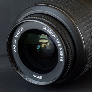 Objetivo Nikon AF-S DX NIKKOR 18-55mm VR