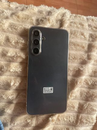 Vendo samsum galaxy el A16 esta como nuevo