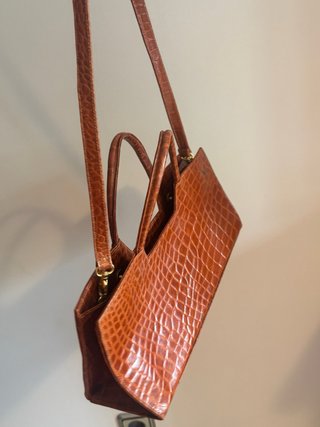 Bolso de piel efecto cocodrilo