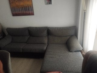 Sofá modular gris de tela