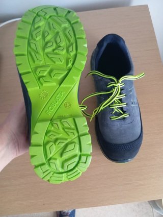 Zapatos de seguridad mujer grises y verdes