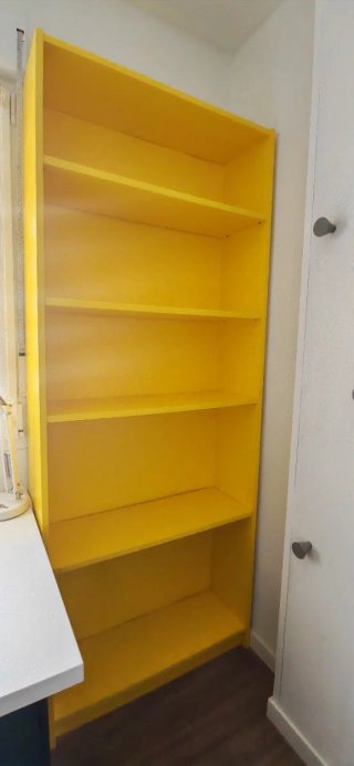 Estantería Billy IKEA Amarilla