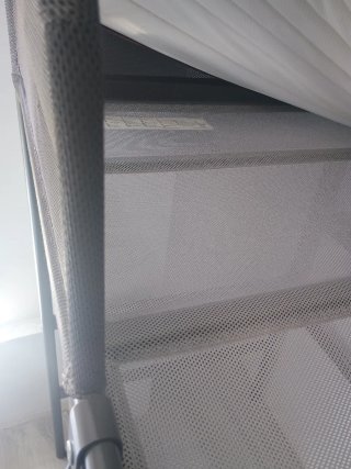 Cama alta metálica Ikea gris Modelo tuffing