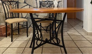Mesa de comedor madera y metal
