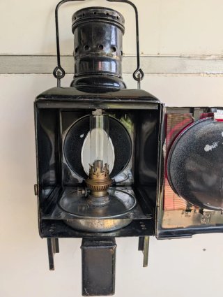 Farol ferroviario antiguo