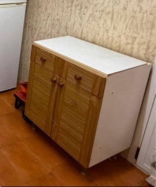 Armario de cocina madera y plástico