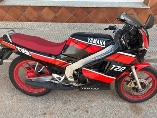 Yamaha TZR 80 Deltabox Roja y Negra
