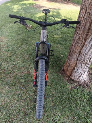 Bicicleta Enduro Focus 6.8 Eléctrica