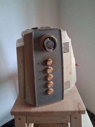 Televisor Sanyo Mini 9 Beige