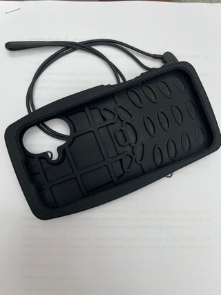 2 Fundas iPhone 16 + 3 protector pantalla