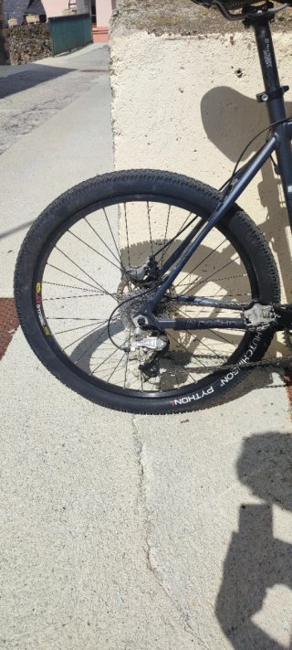 Bicicleta Rockrider 8.2