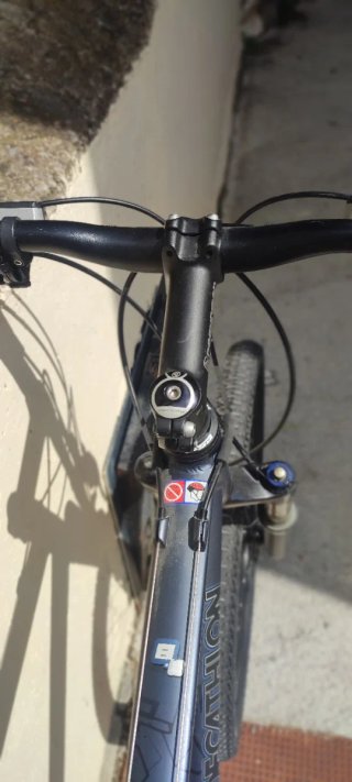 Bicicleta Rockrider 8.2