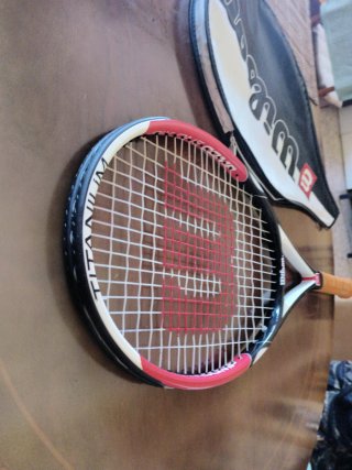 Raqueta Wilson Titanium Six.One Comp.