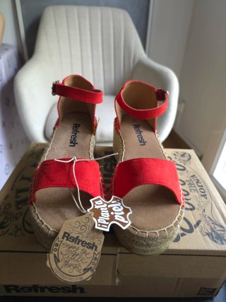 Sandalias cuña Refresh rojas talla 37