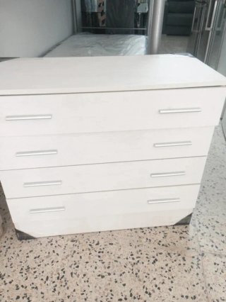 CÓMODA CÓMODA CÓMODA CÓMODA COMODA