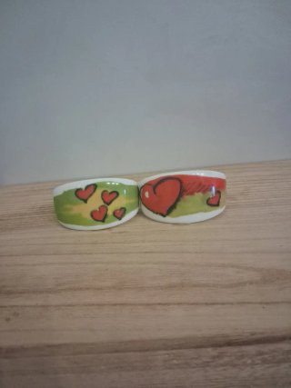 Portatovaglioli thun in ceramica con cuori
