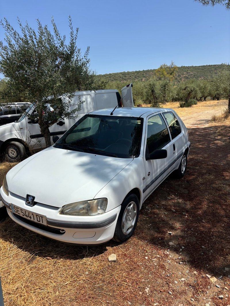 Peugeot 106 1.5 d - foto 1