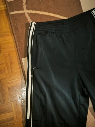 Pantalón chándal Adidas negro