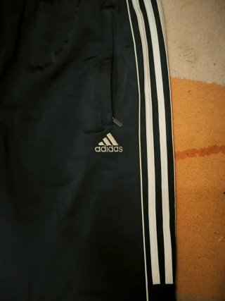 Pantalón chándal Adidas negro