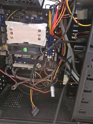 Torre PC antigua para piezas + 8GB RAM Corsair