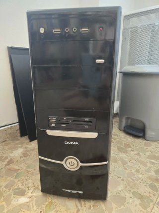 Torre PC antigua para piezas + 8GB RAM Corsair