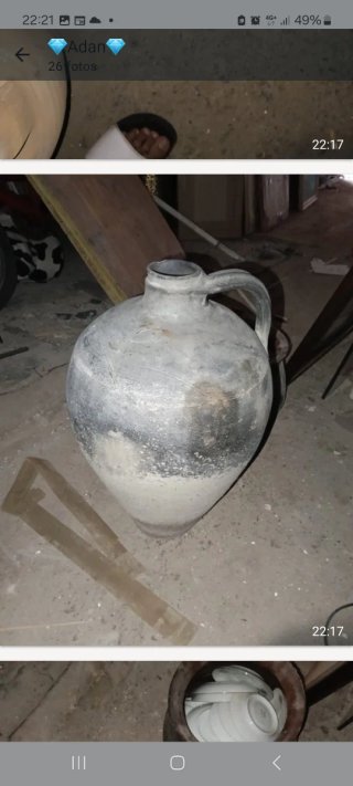 Cántaros antiguos de cerámica