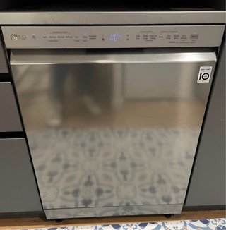 Lavavajillas LG QuadWash ThinQ Vapor Antihuellas