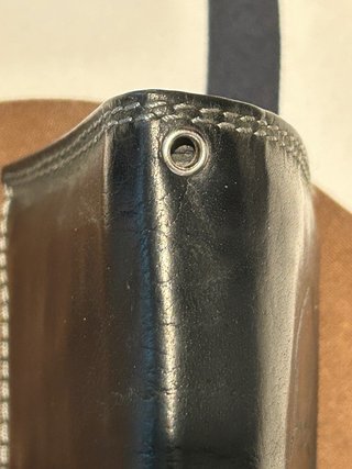Portafoglio in pelle nero con teschio