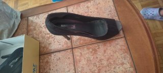 Zapatos de tacón negros con encaje