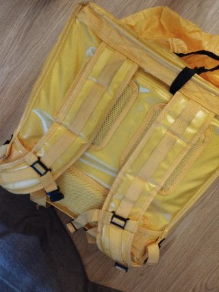Mochila térmica amarilla