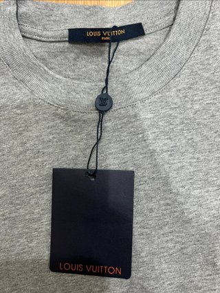 Camiseta Louis Vuitton Gris