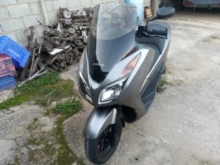 Honda Forza 300 Maxi Scooter
