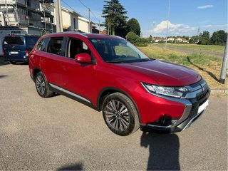 Mitsubishi Outlander 2019 x mudanza internacional